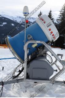 Photo Reference of Snow Gun 0009